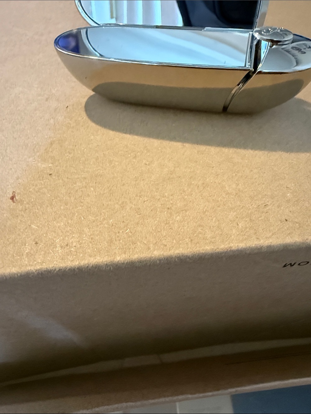 GUERLAIN Silver Rouge Mirrored Lipstick Case/Shade Gabrielle - Picture 3 of 3